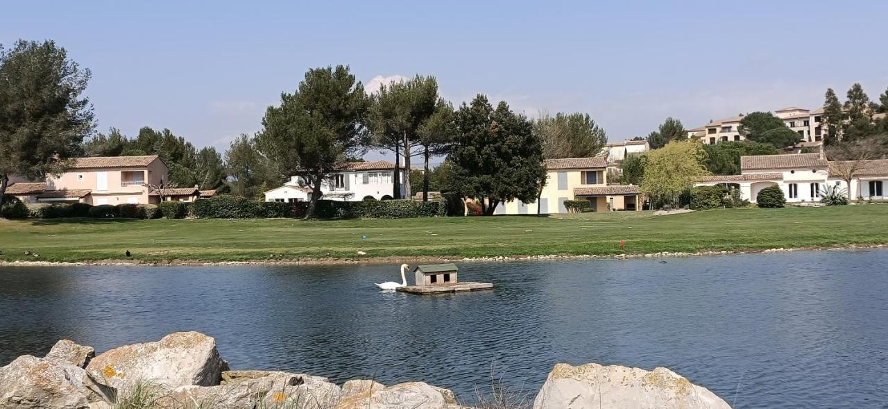 Charmant T2 Climatise Avec Belle Vue , Golf De Pont-Royal Mallemort Exterior foto