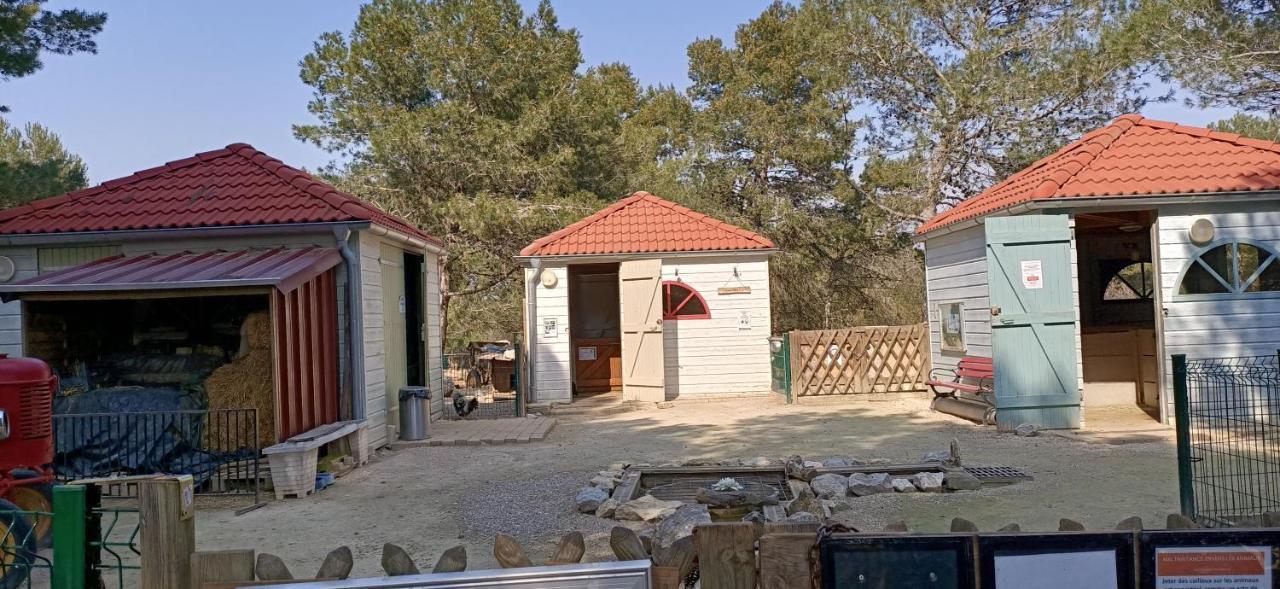 Charmant T2 Climatise Avec Belle Vue , Golf De Pont-Royal Mallemort Exterior foto