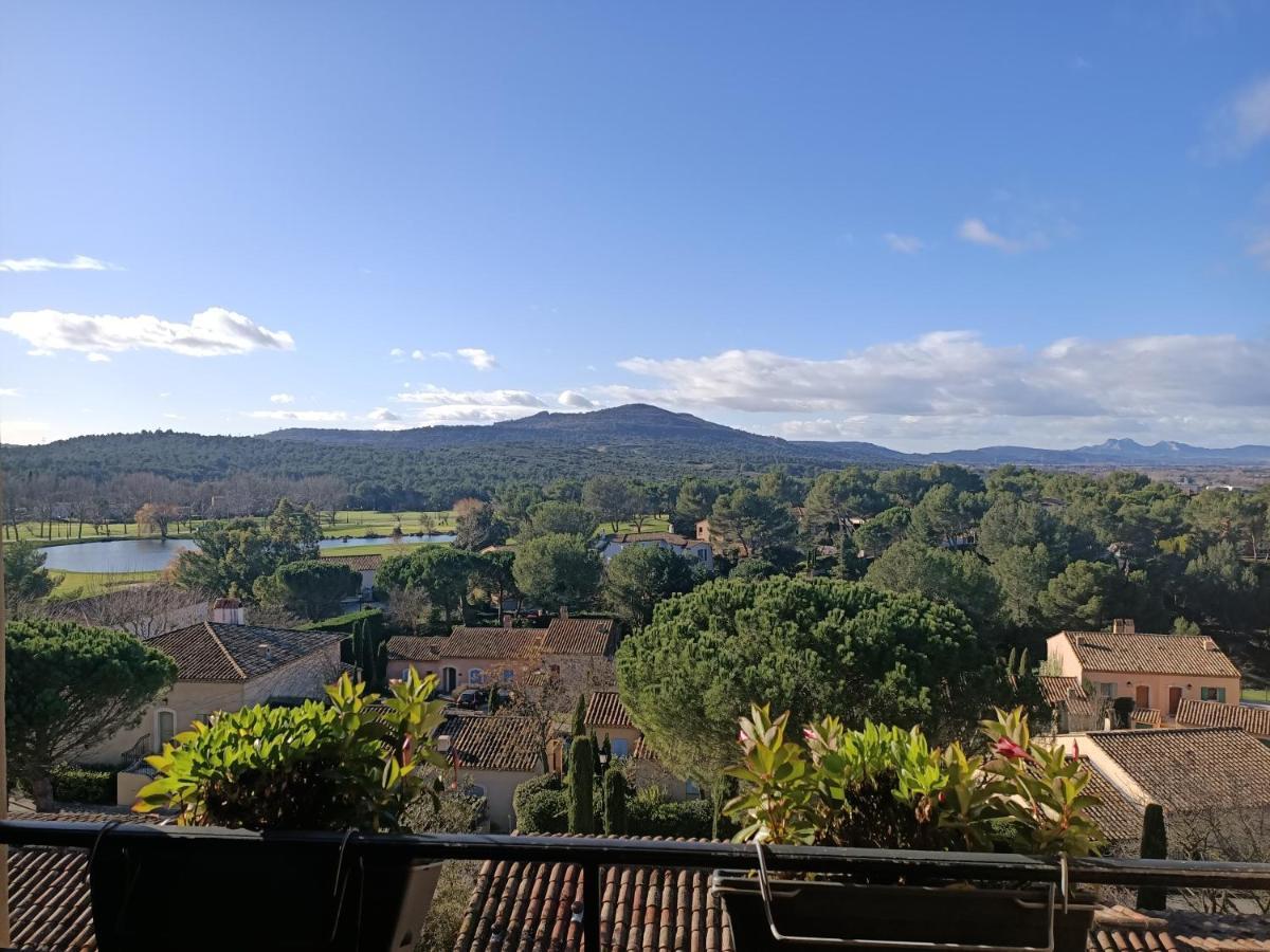 Charmant T2 Climatise Avec Belle Vue , Golf De Pont-Royal Mallemort Exterior foto